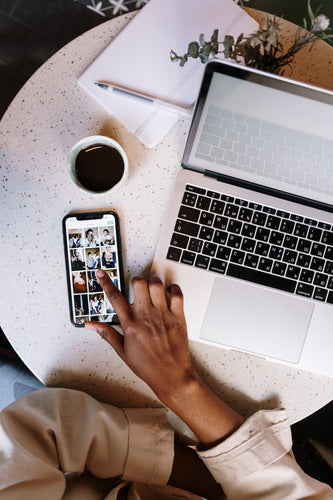 Boost E-commerce Success with Social Analytics: Behind the Scenes